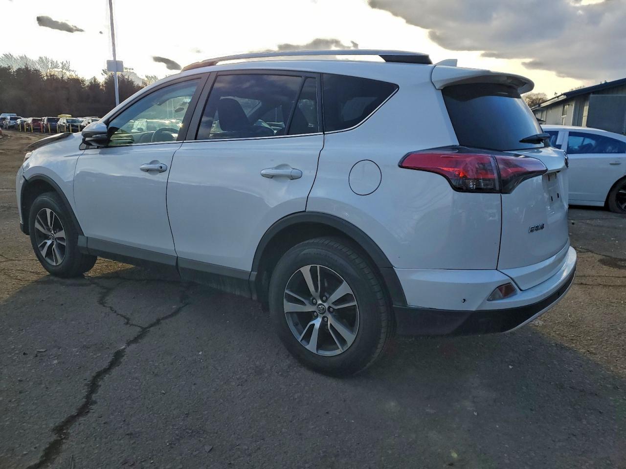 2016 TOYOTA RAV4