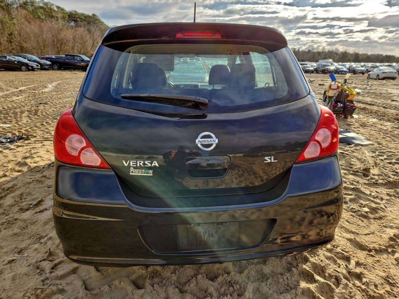 2012 NISSAN VERSA