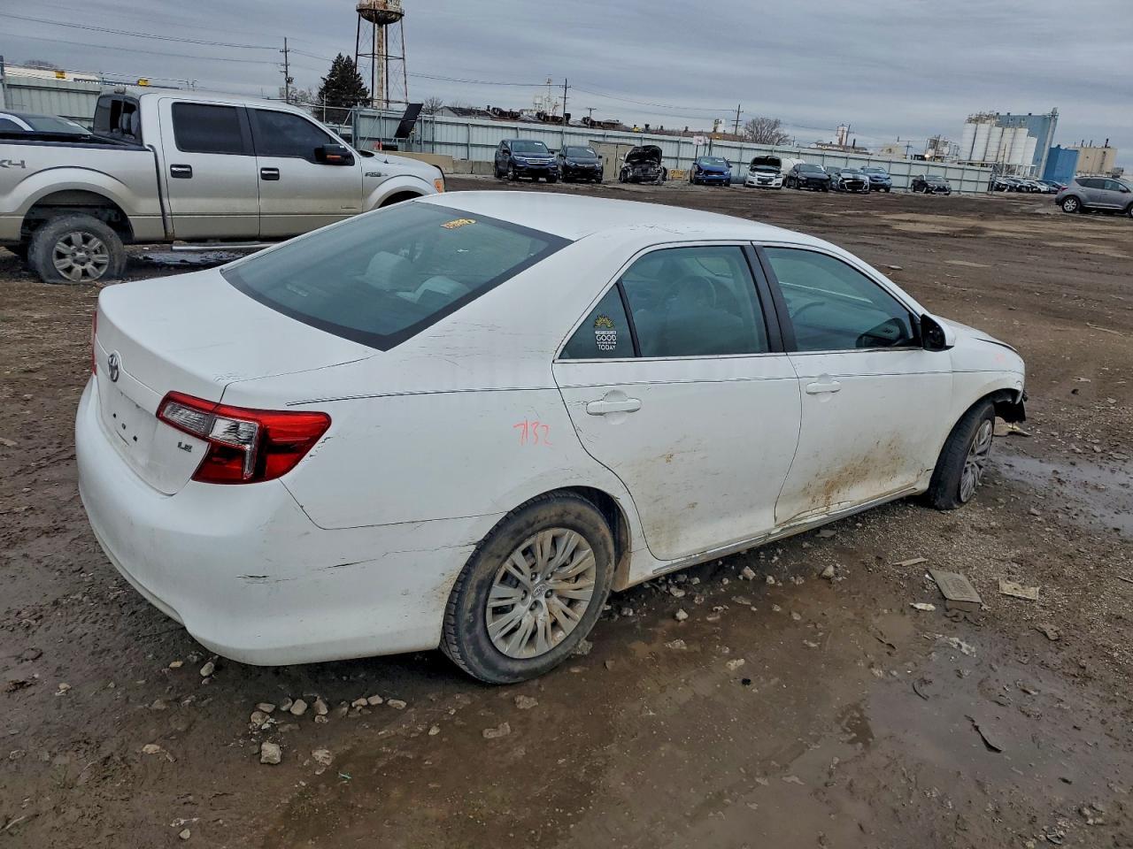 2014 TOYOTA CAMRY