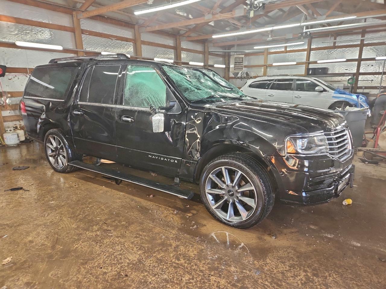 2017 LINCOLN Navigator