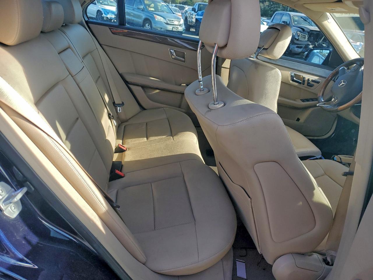 2010 MERCEDES-BENZ E-Class