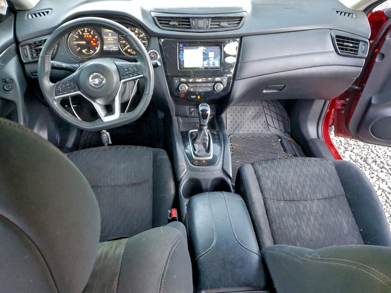2017 NISSAN ROGUE