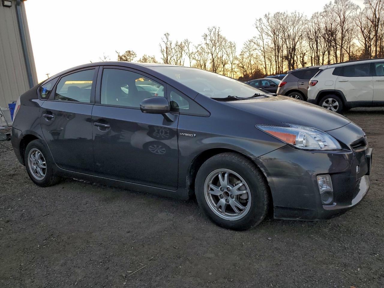 2011 TOYOTA PRIUS