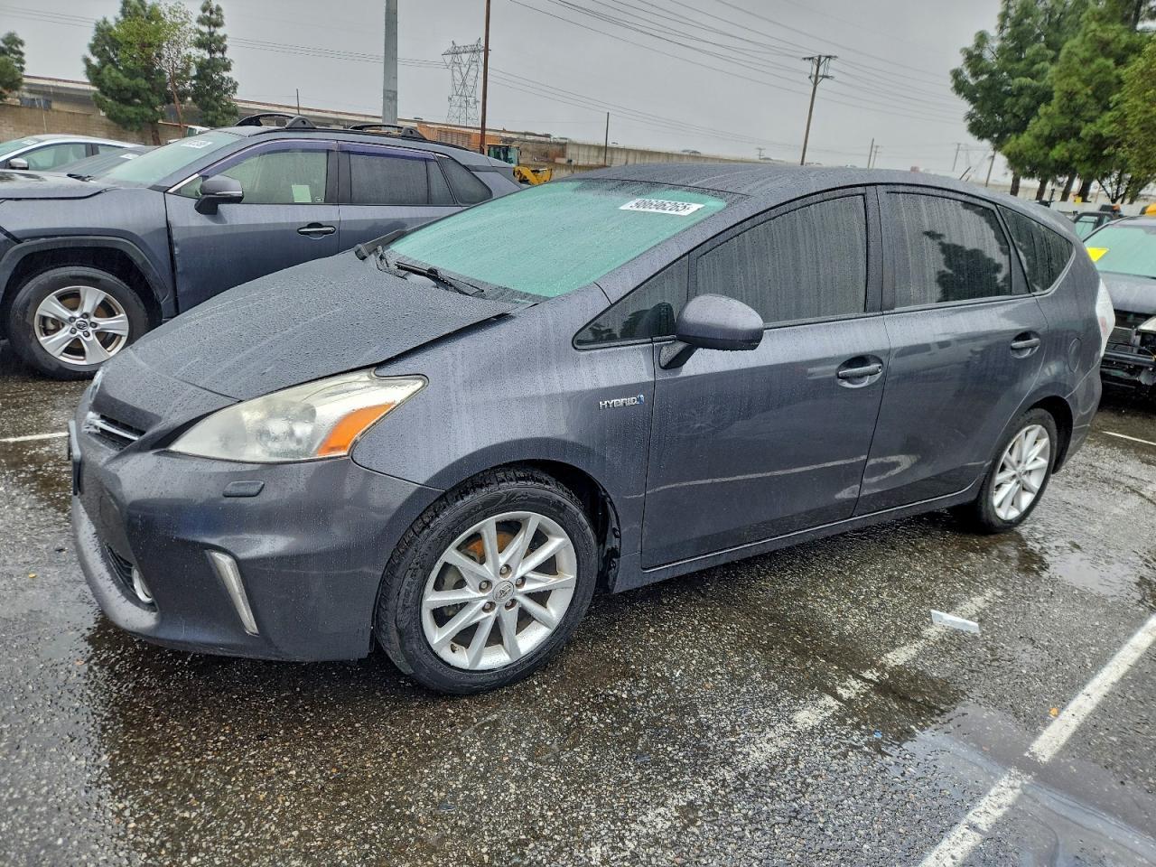 2014 TOYOTA PRIUS V