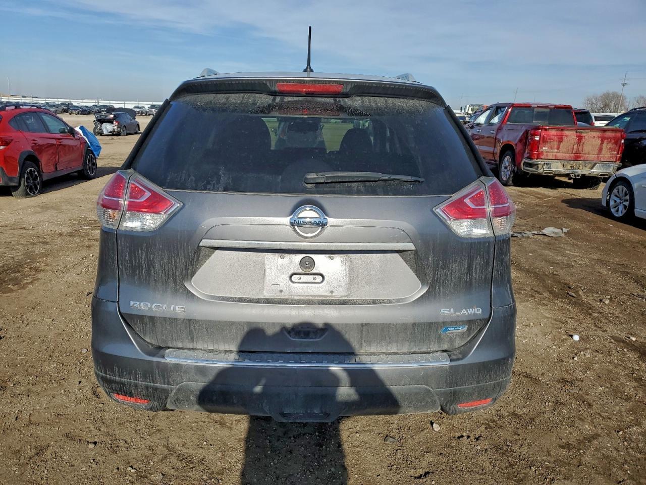 2014 NISSAN ROGUE