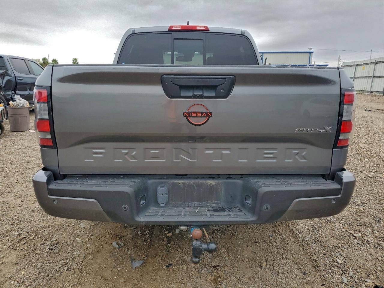 2022 NISSAN Frontier
