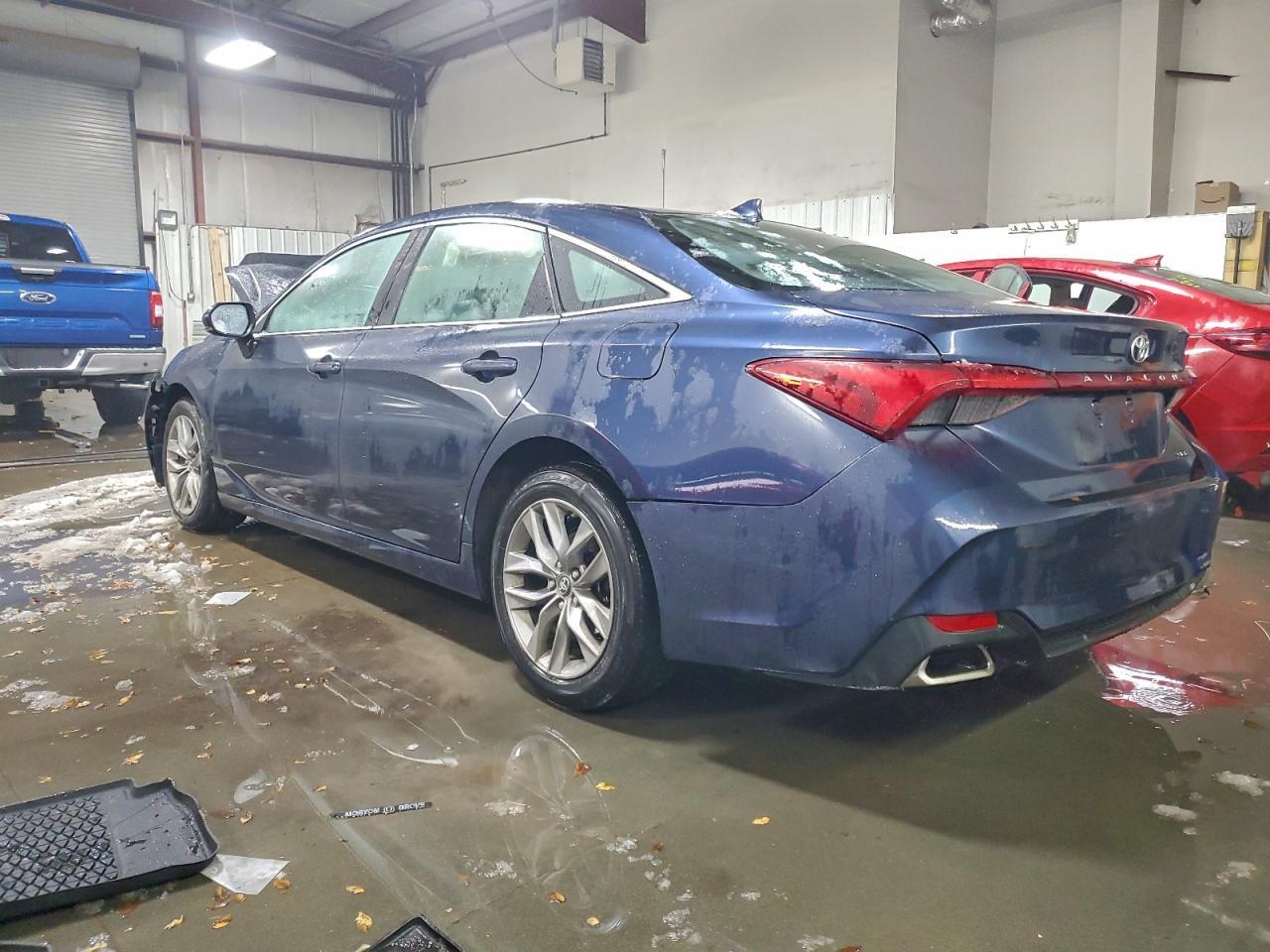2019 TOYOTA Avalon