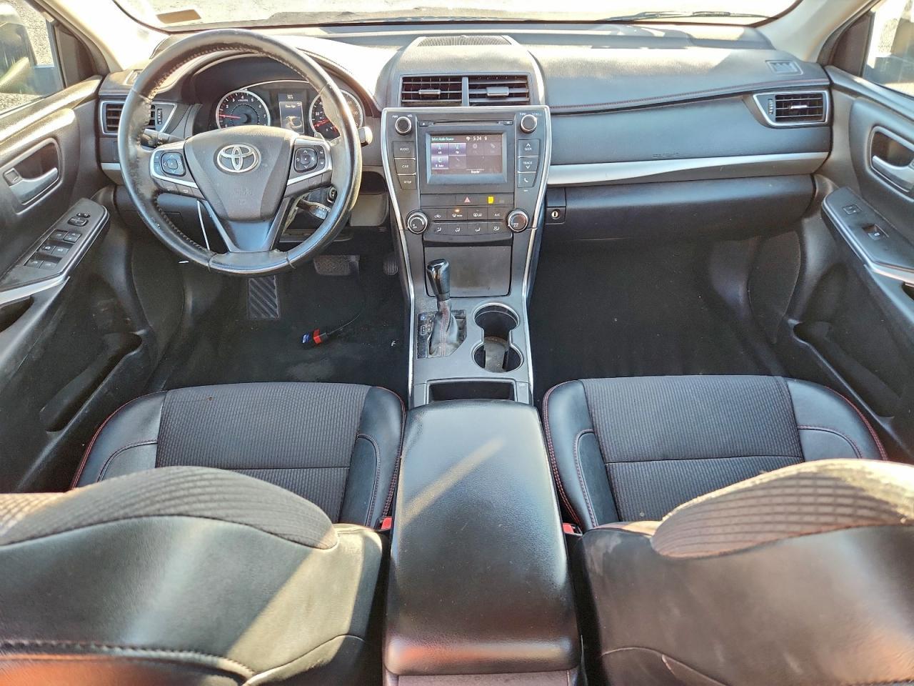 2016 TOYOTA CAMRY