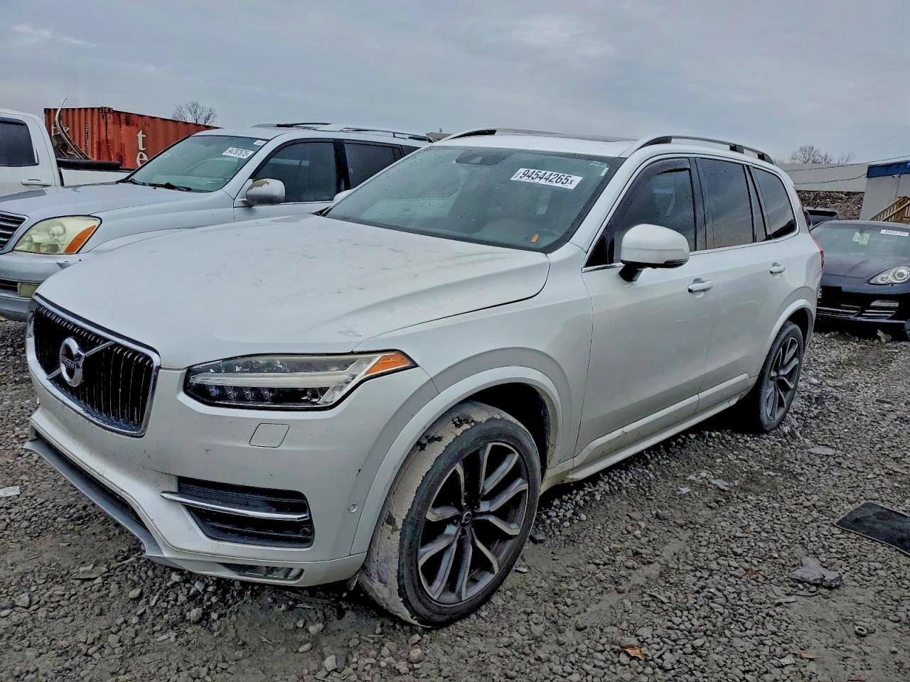 2017 VOLVO XC90