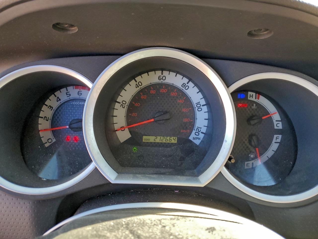 2012 TOYOTA TACOMA