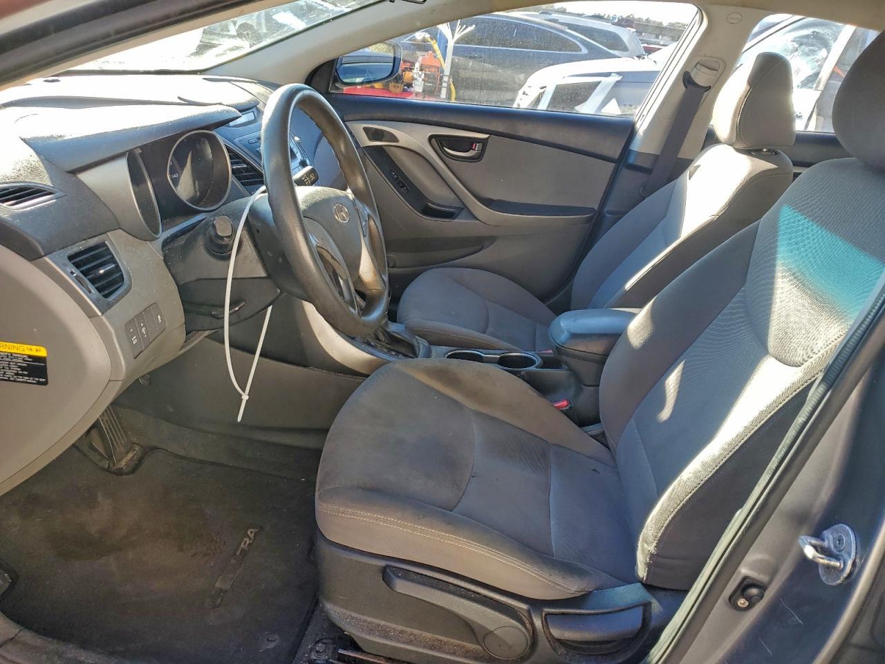 2016 HYUNDAI ELANTRA