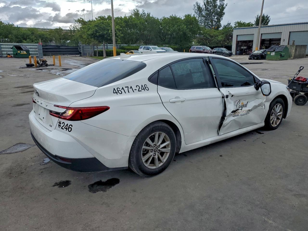 2025 TOYOTA CAMRY