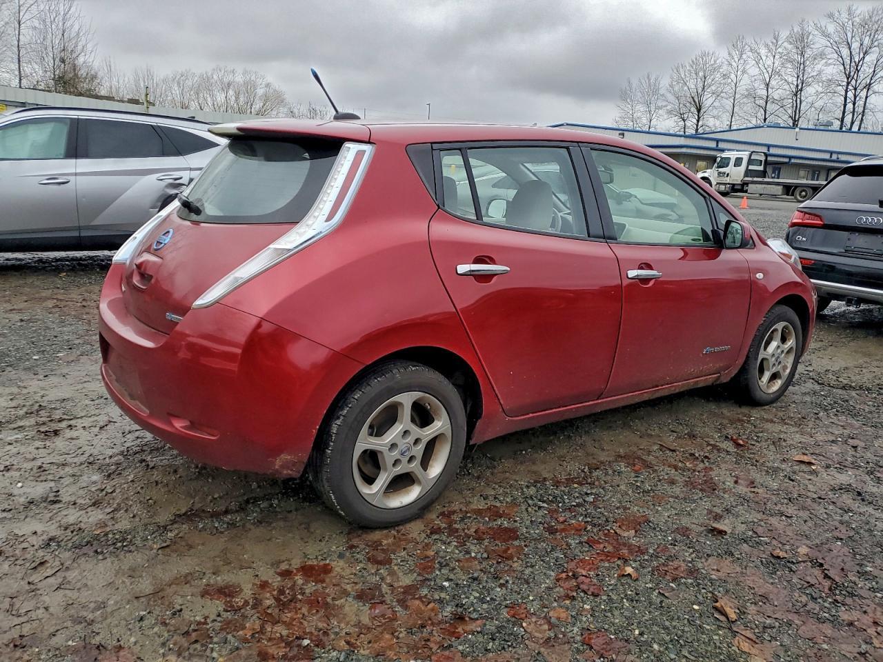 2012 NISSAN LEAF