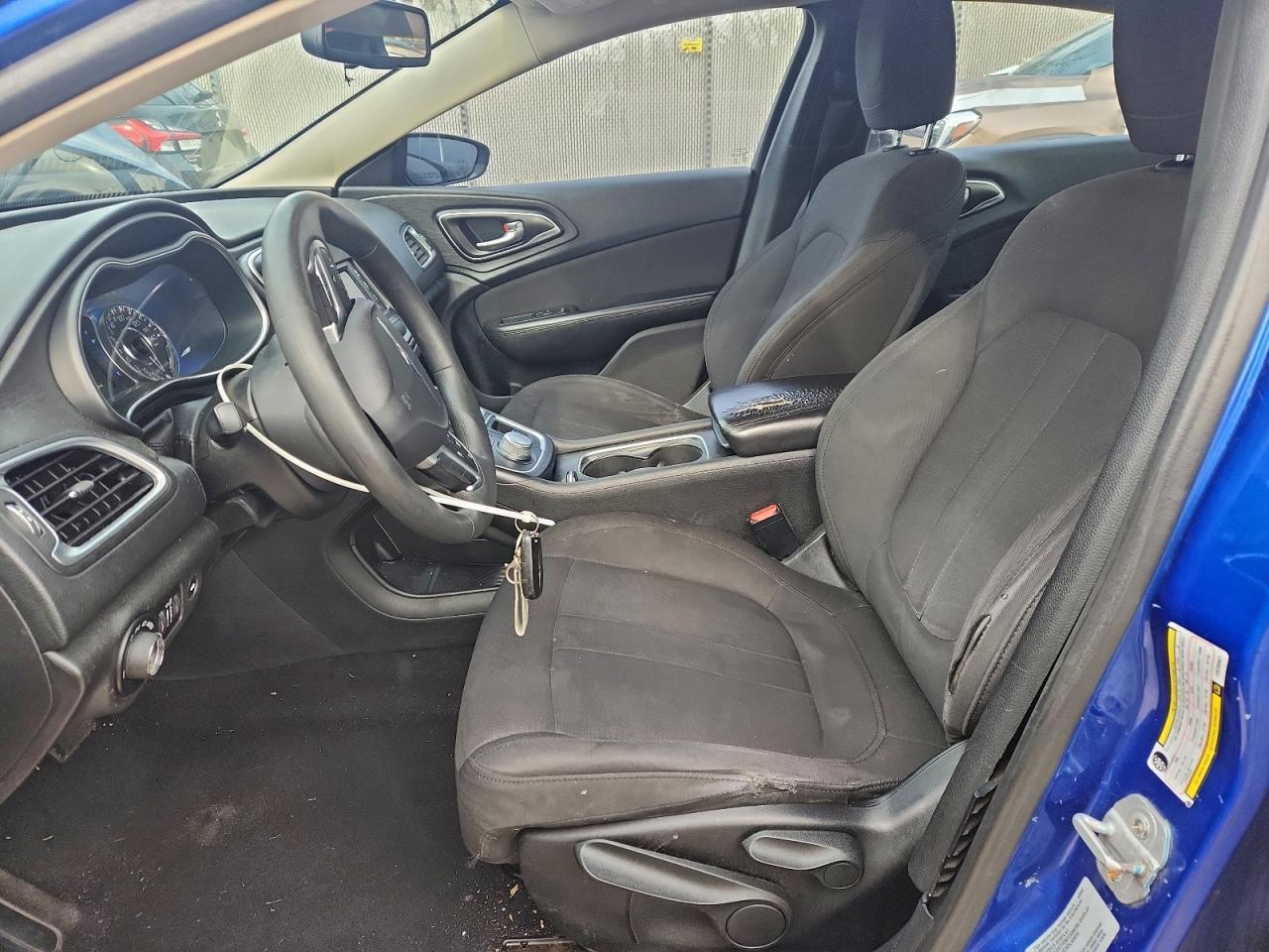 2015 CHRYSLER 200