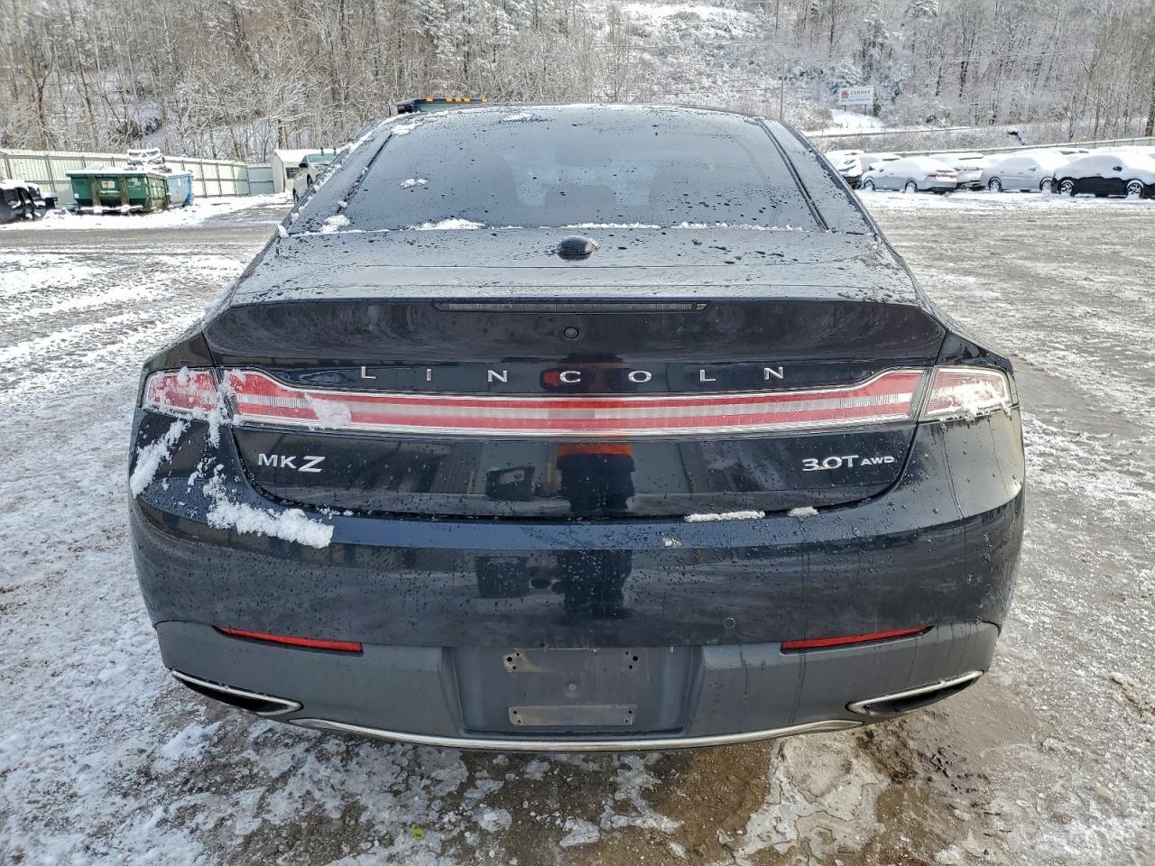 2017 LINCOLN MKZ