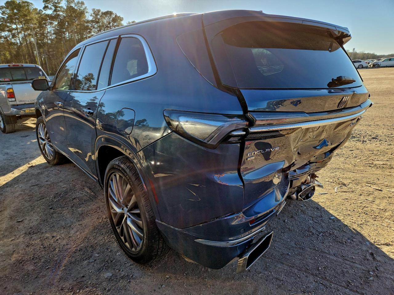 2025 BUICK ENCLAVE AVENIR