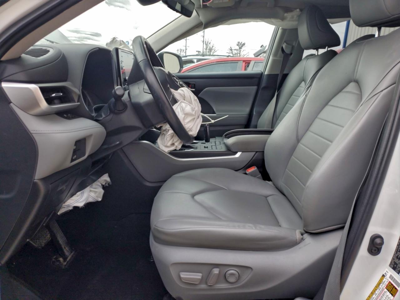 2022 TOYOTA HIGHLANDER
