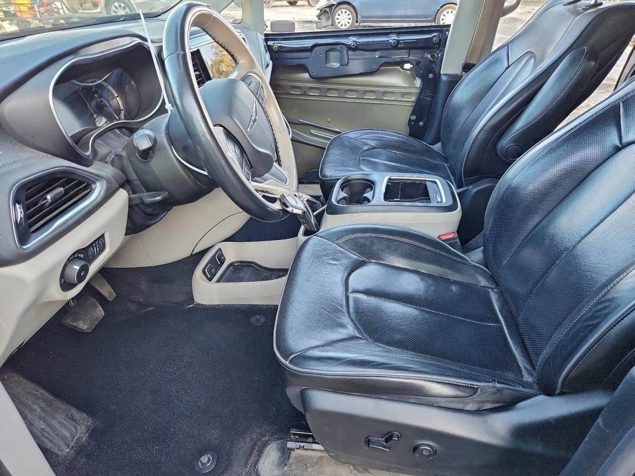 2020 CHRYSLER Pacifica