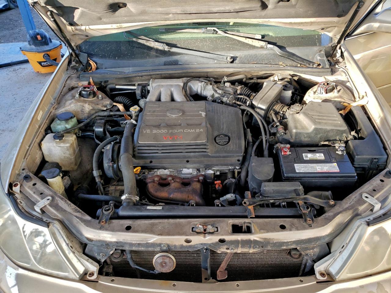 2002 TOYOTA Avalon