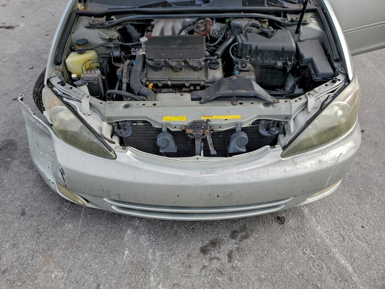 2002 TOYOTA CAMRY