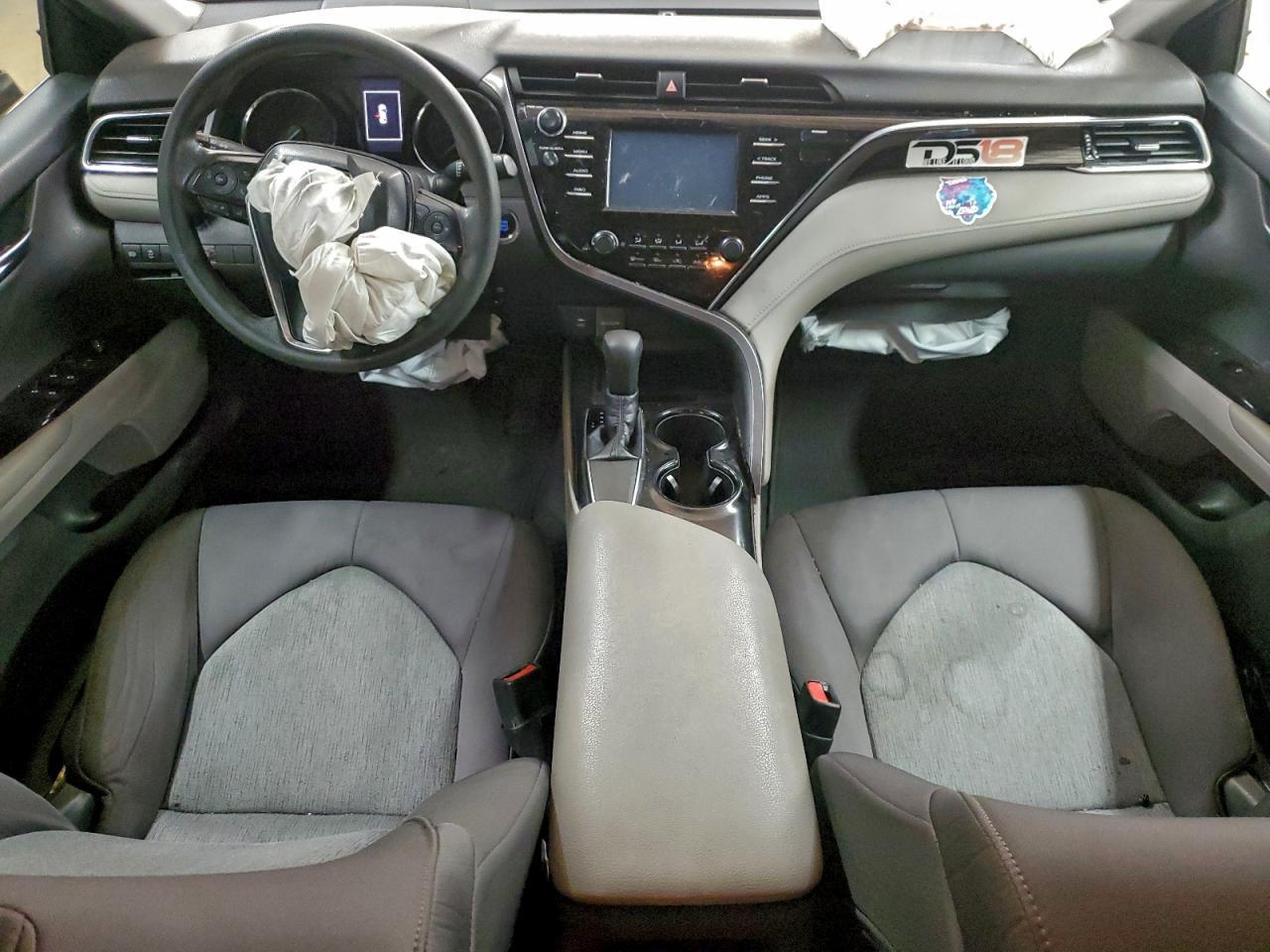 2018 TOYOTA CAMRY