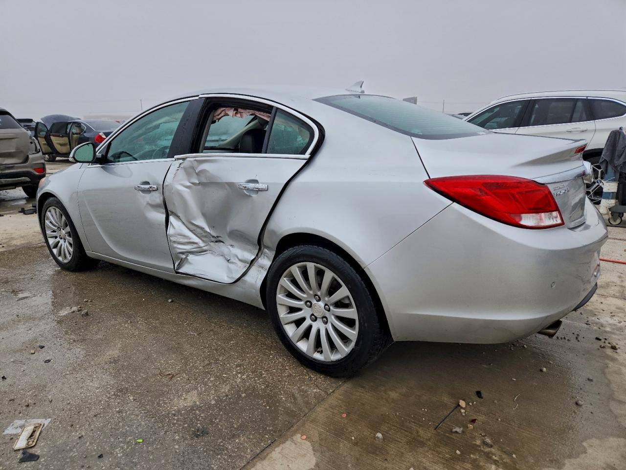 2013 BUICK Regal