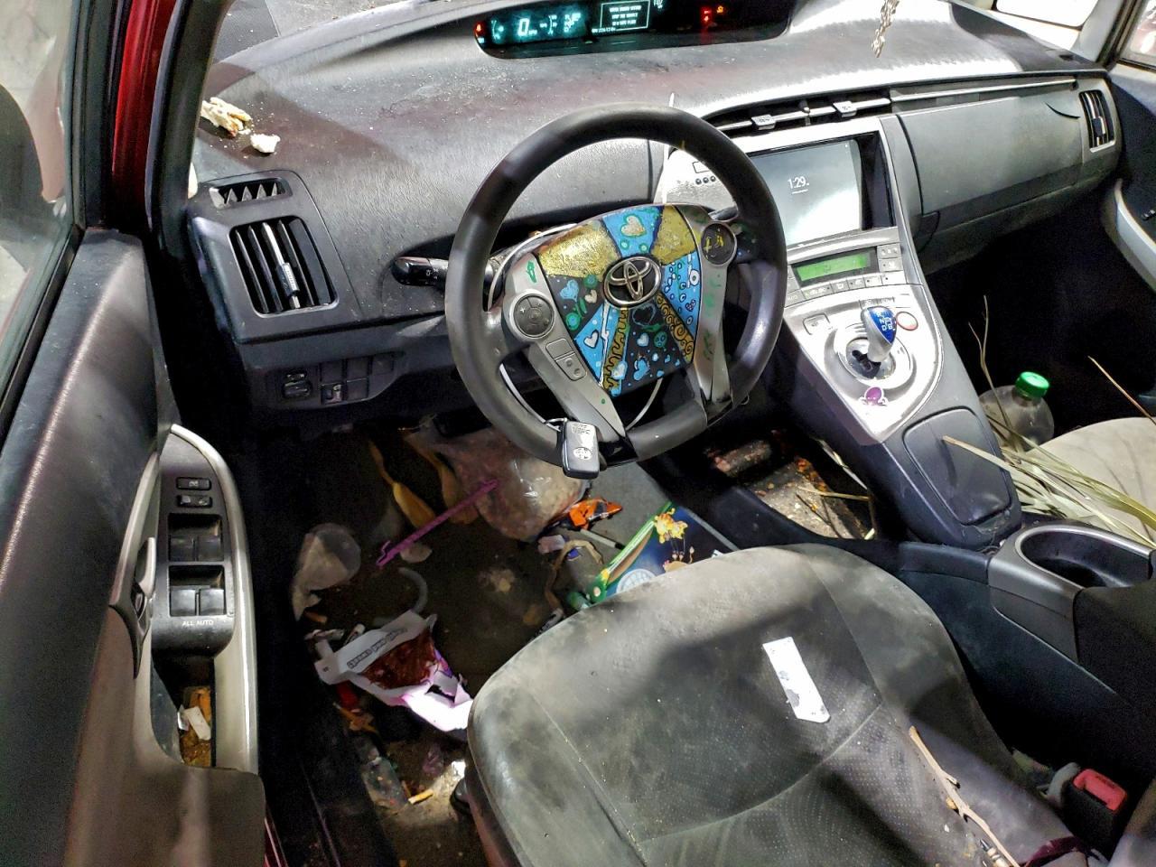 2013 TOYOTA PRIUS
