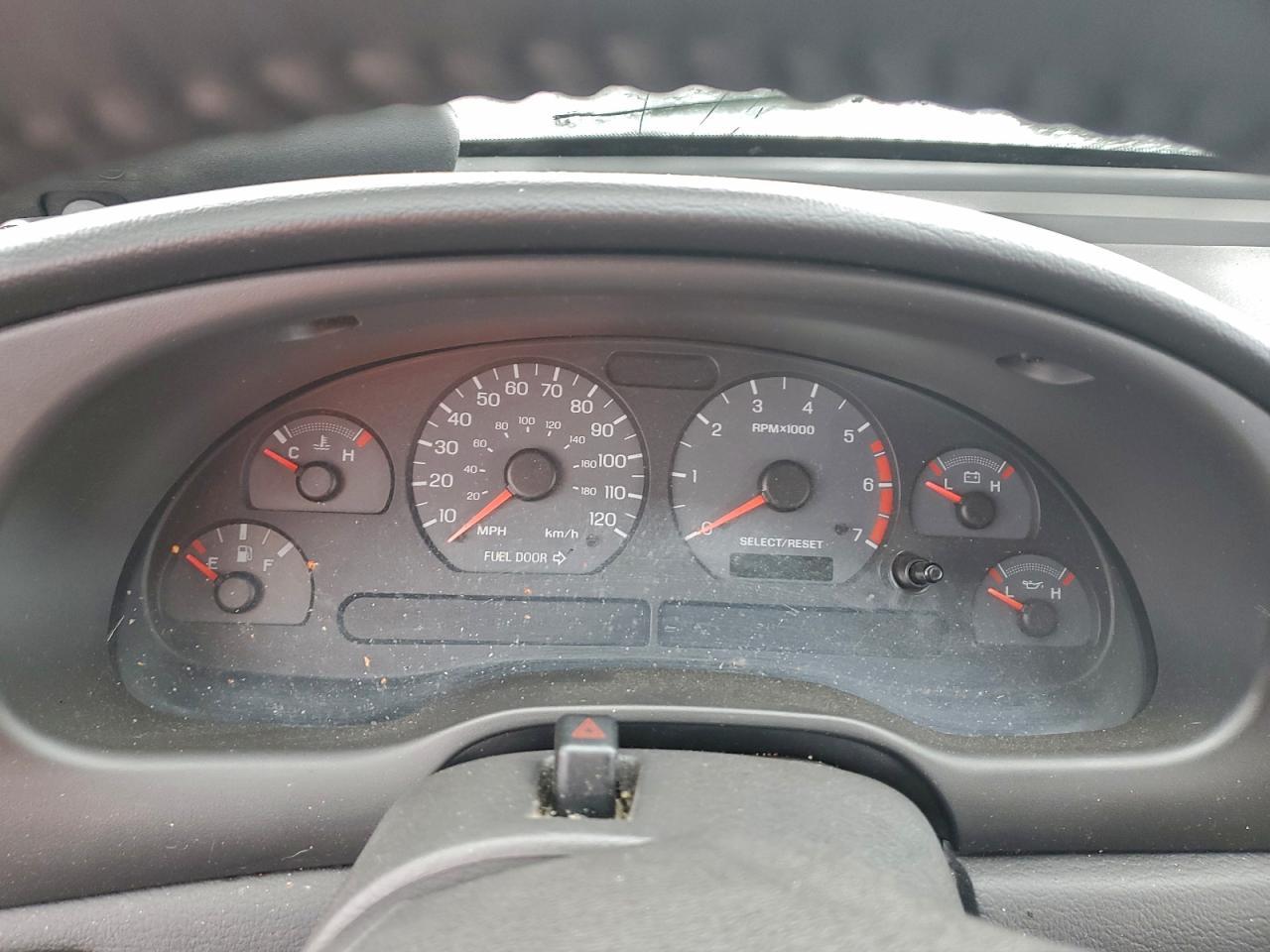 2001 FORD MUSTANG