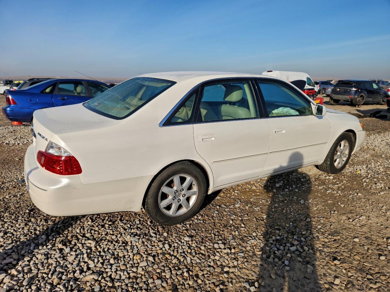 2003 TOYOTA Avalon
