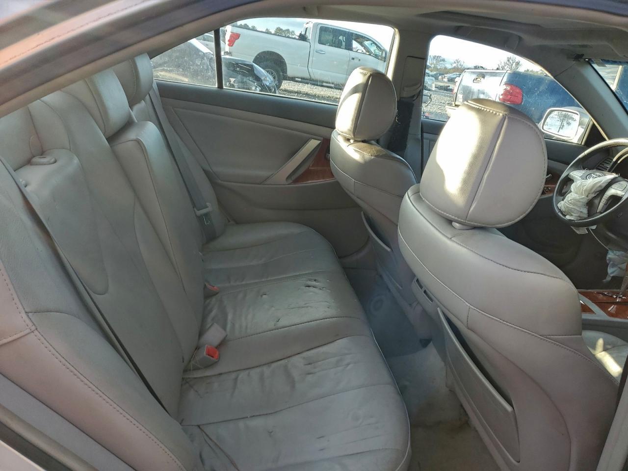2010 TOYOTA CAMRY
