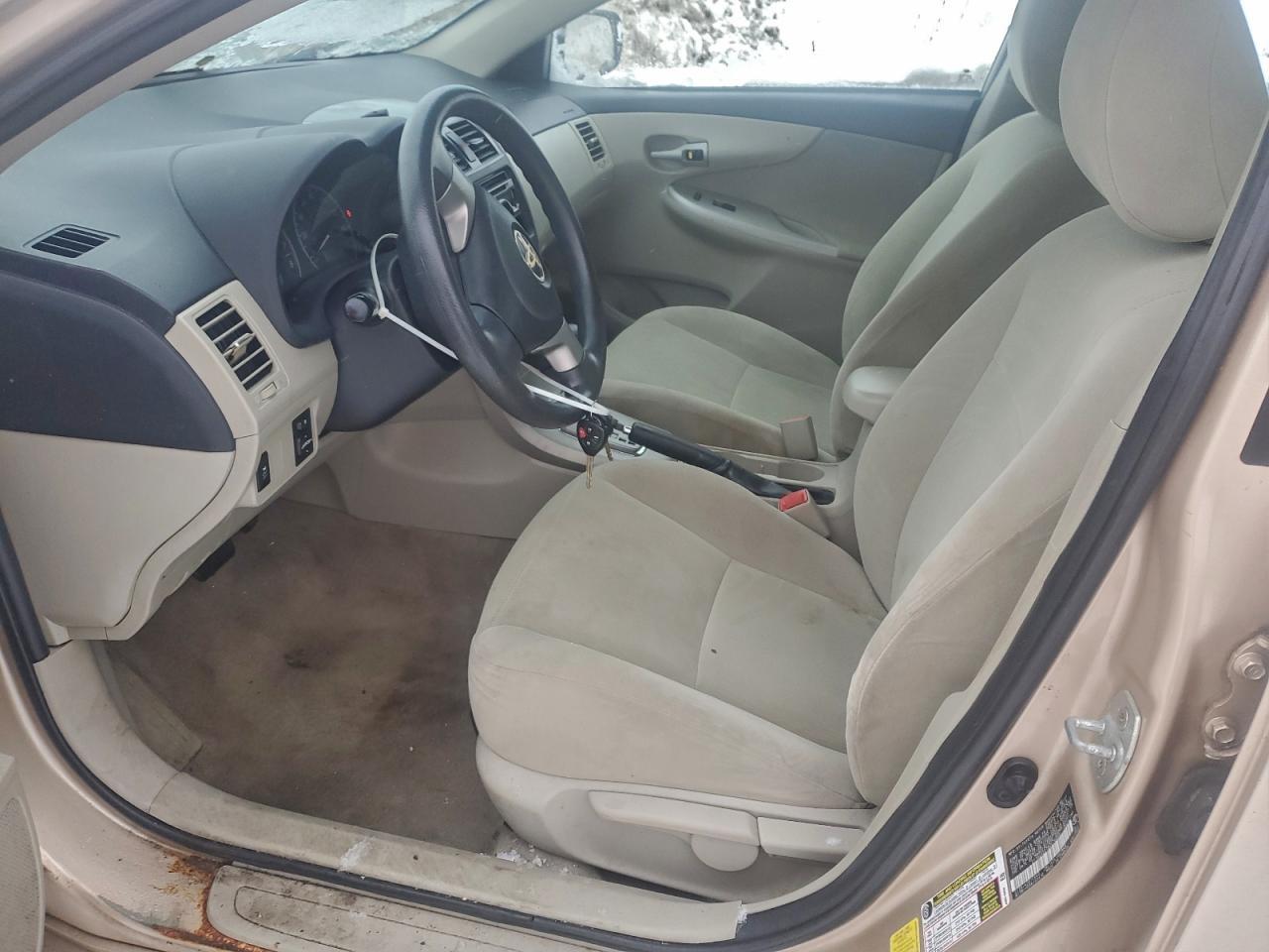 2011 TOYOTA COROLLA