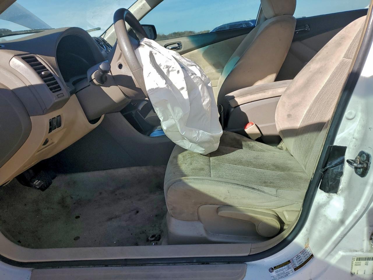2010 NISSAN ALTIMA