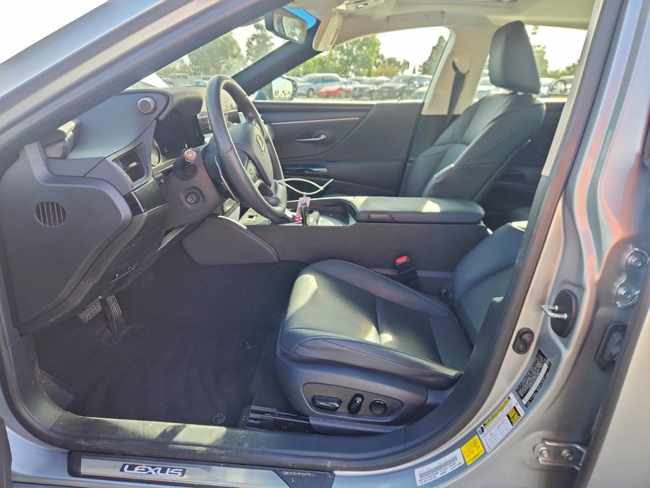 2024 LEXUS ES 350