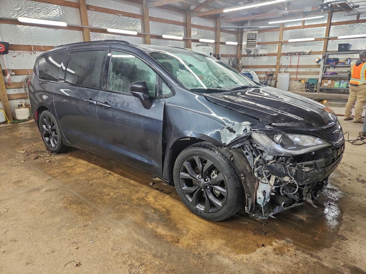 2020 CHRYSLER Pacifica