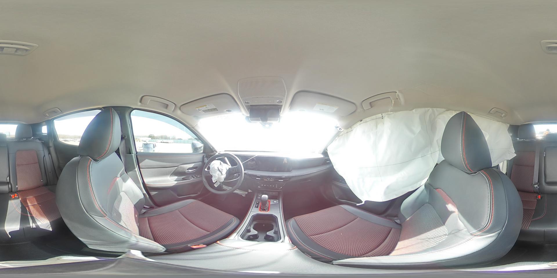 2025 NISSAN KICKS