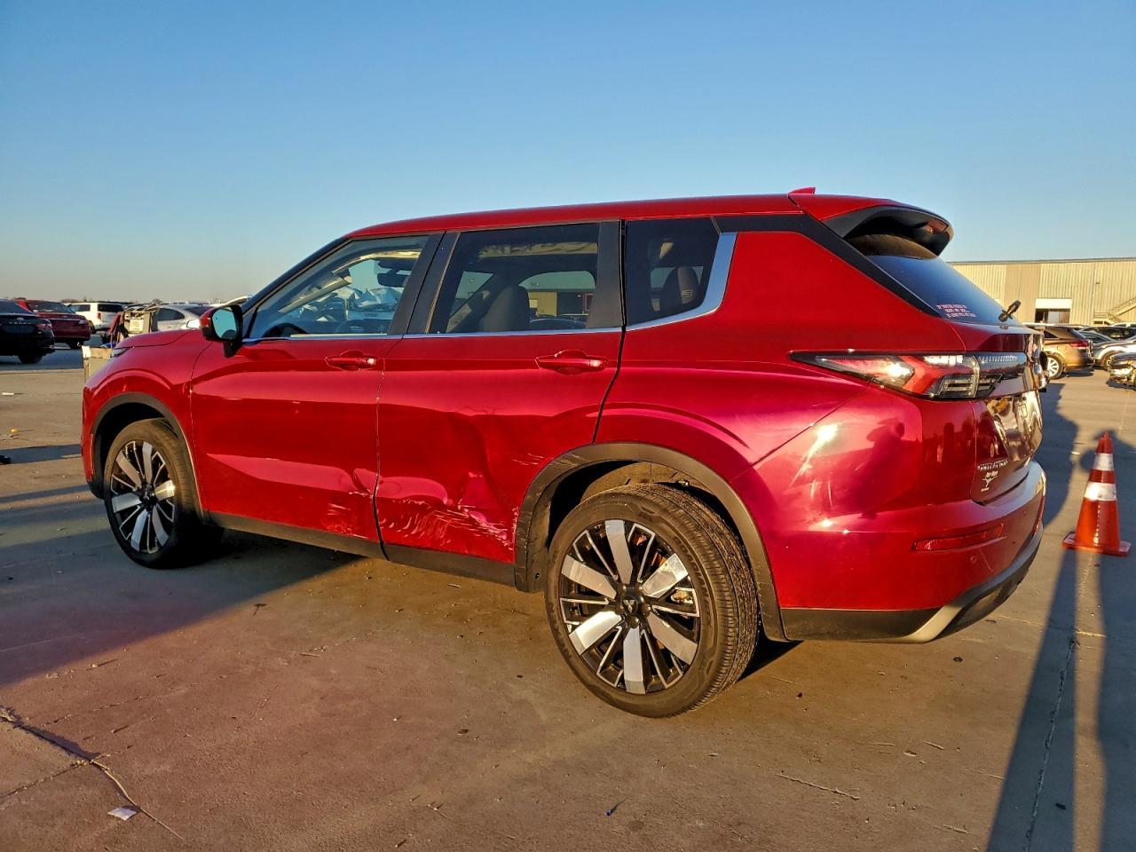 2025 MITSUBISHI outlander