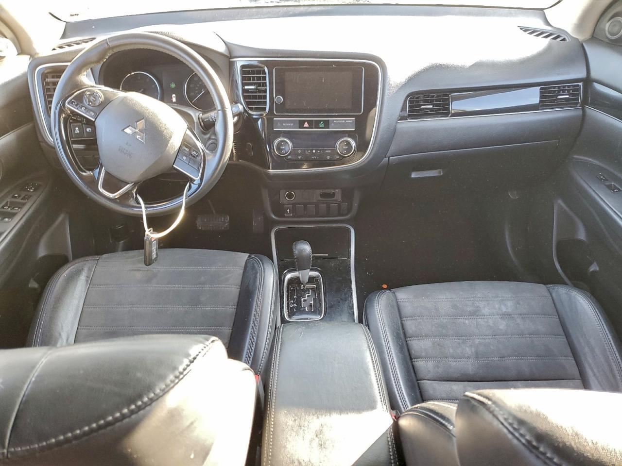 2019 MITSUBISHI outlander