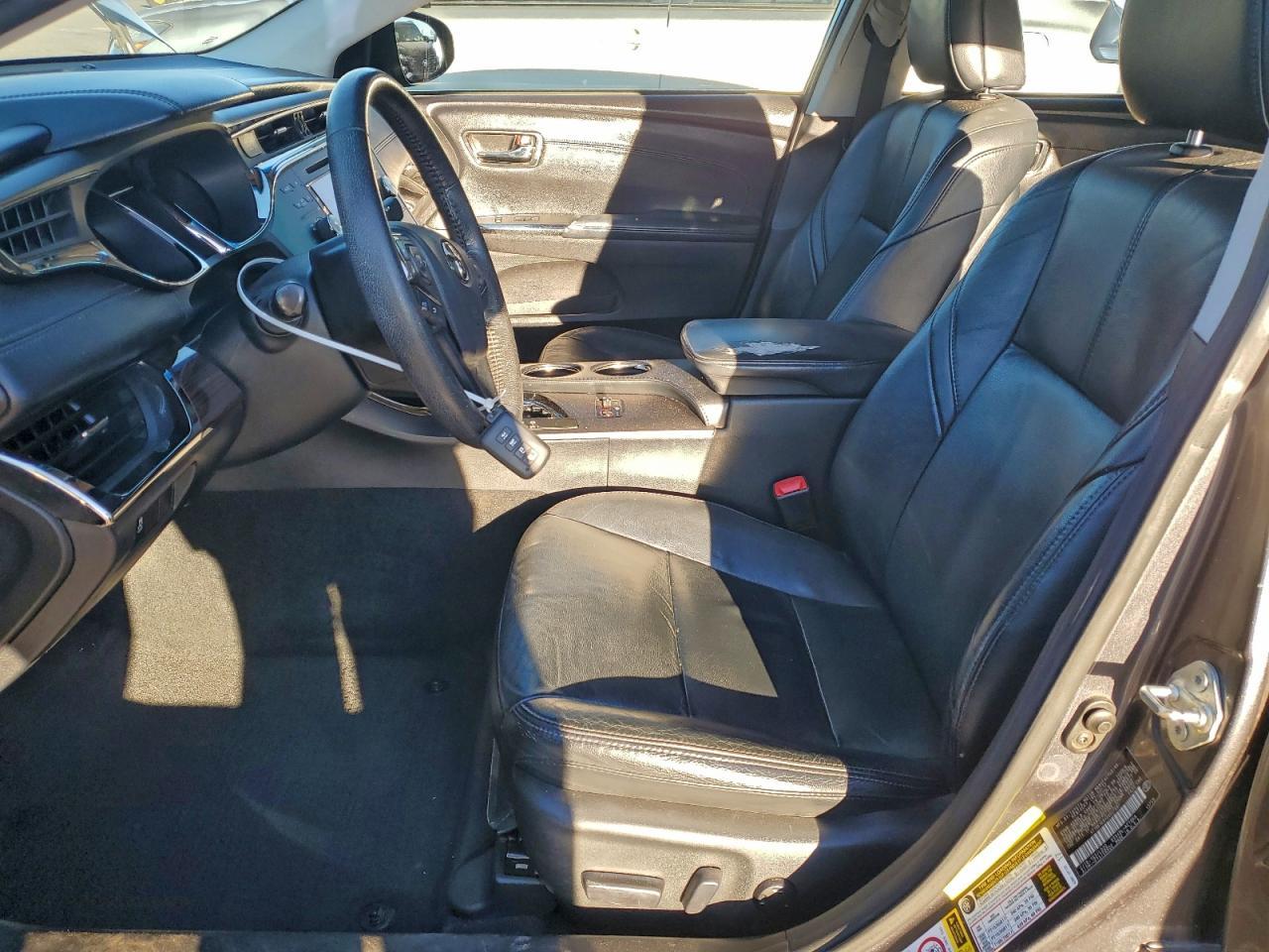 2013 TOYOTA Avalon