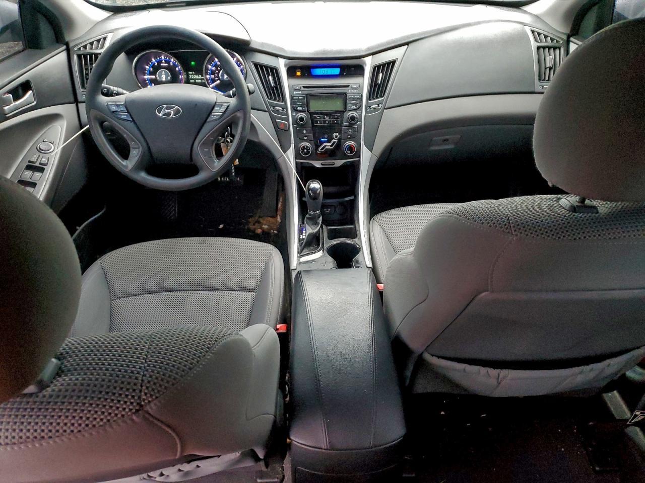 2012 HYUNDAI SONATA