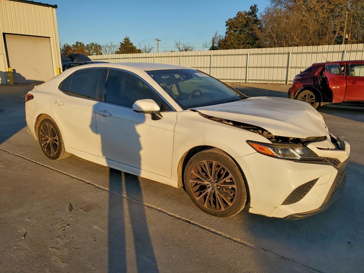 2018 TOYOTA CAMRY