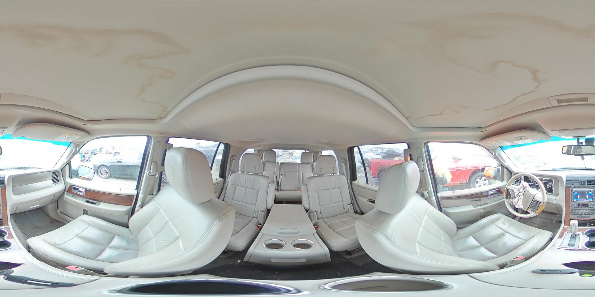 2013 LINCOLN Navigator