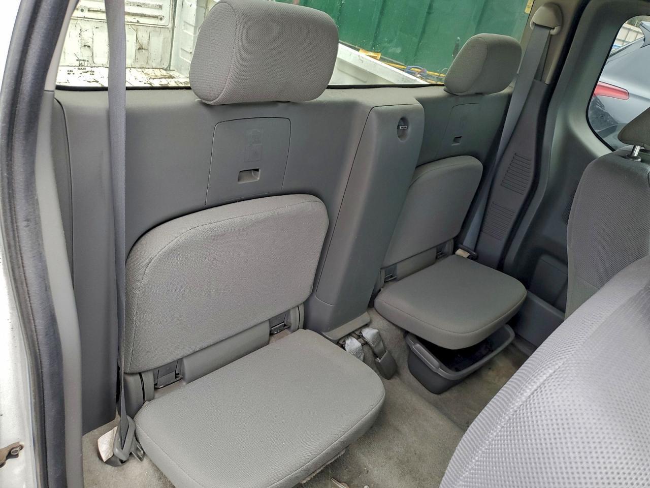 2015 NISSAN Frontier