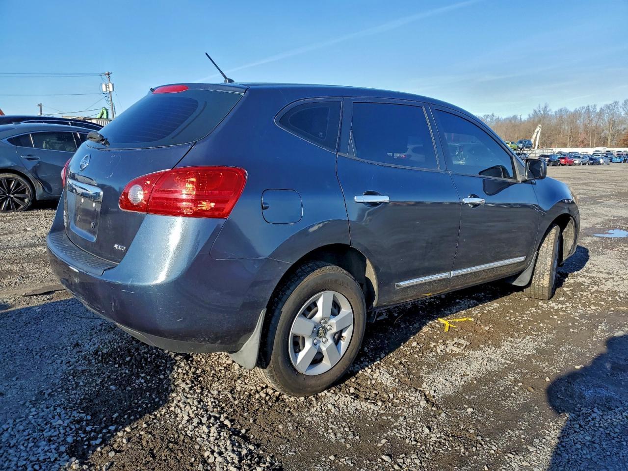 2014 NISSAN ROGUE