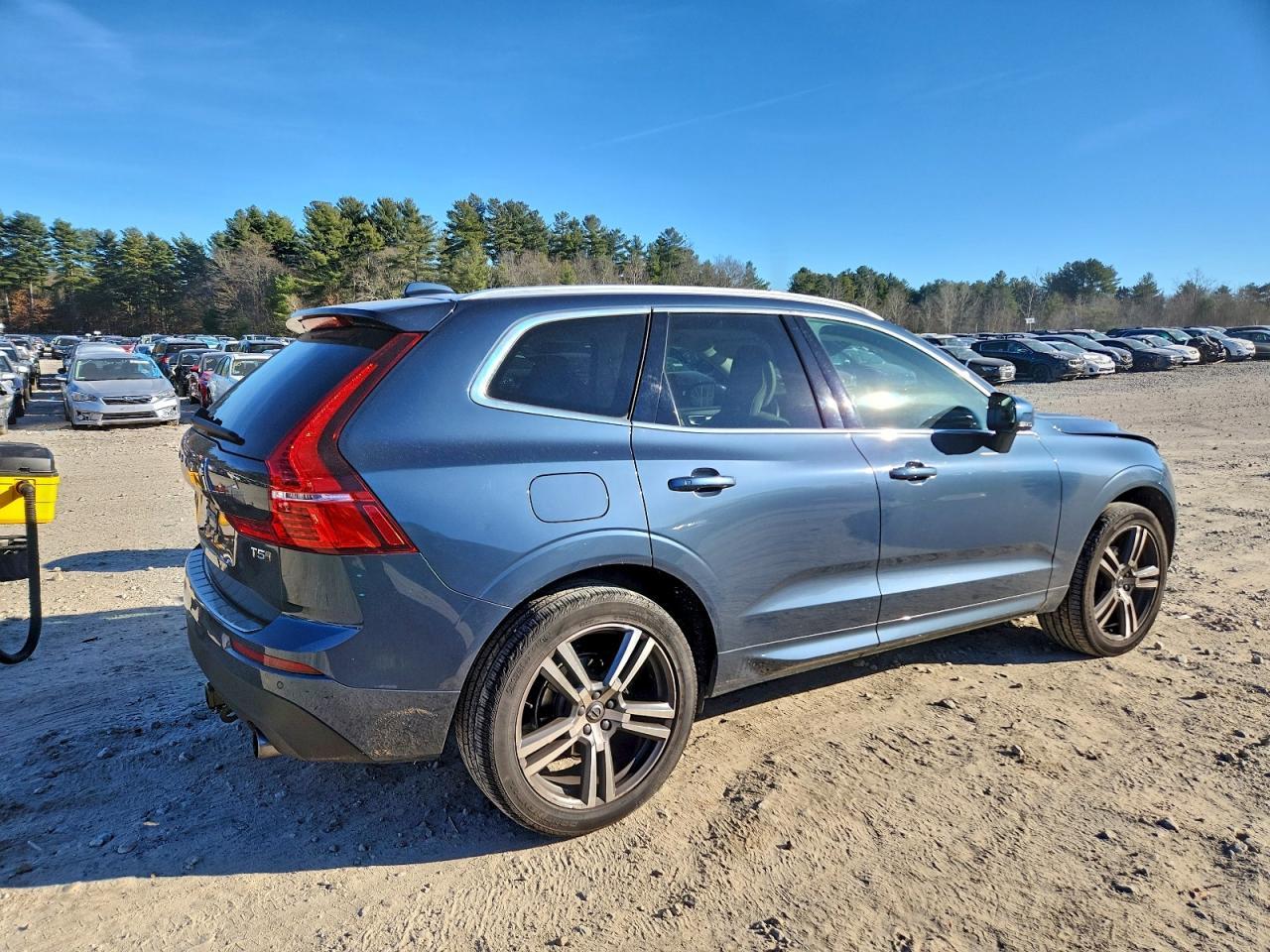 2021 VOLVO XC60