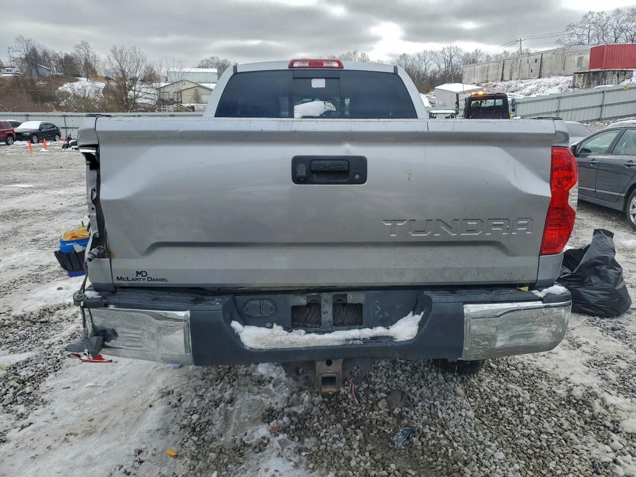 2016 TOYOTA TUNDRA