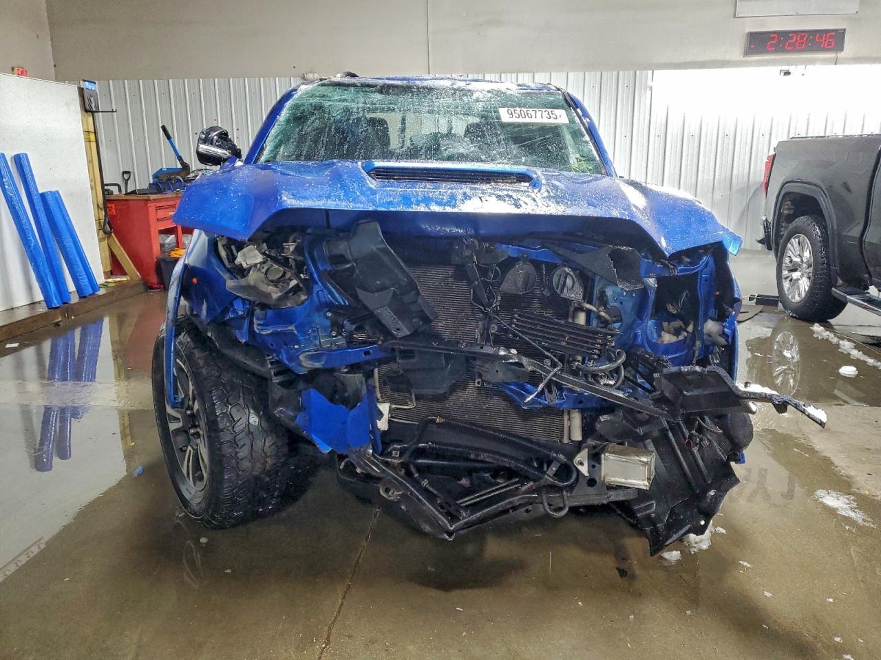 2016 TOYOTA TACOMA