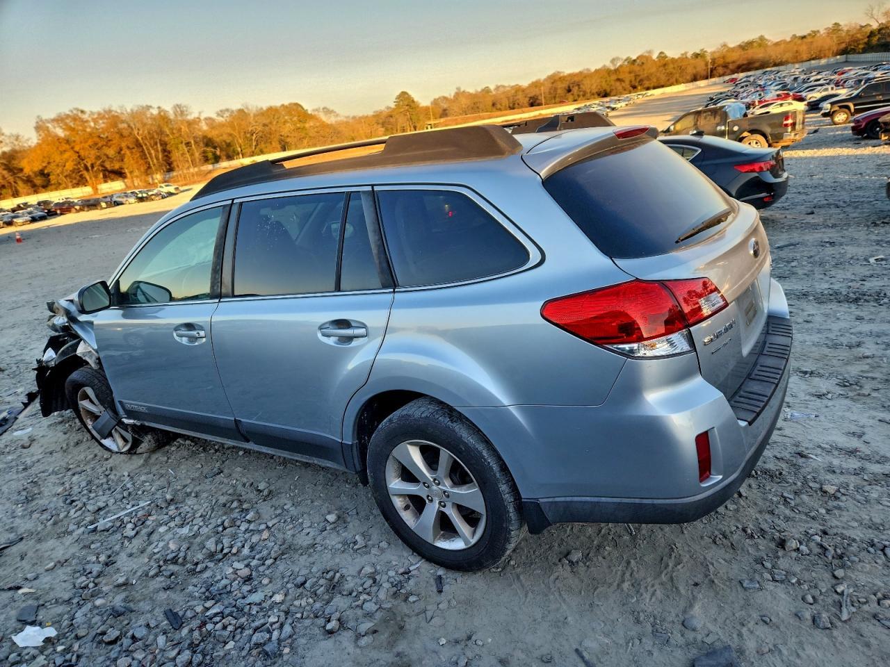2014 SUBARU Outback