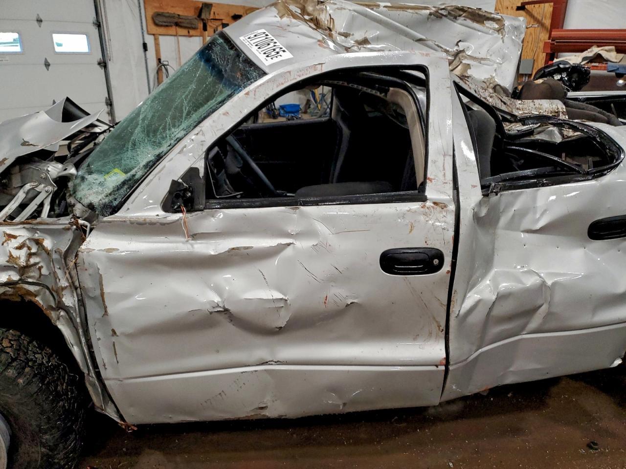 2003 DODGE Dakota