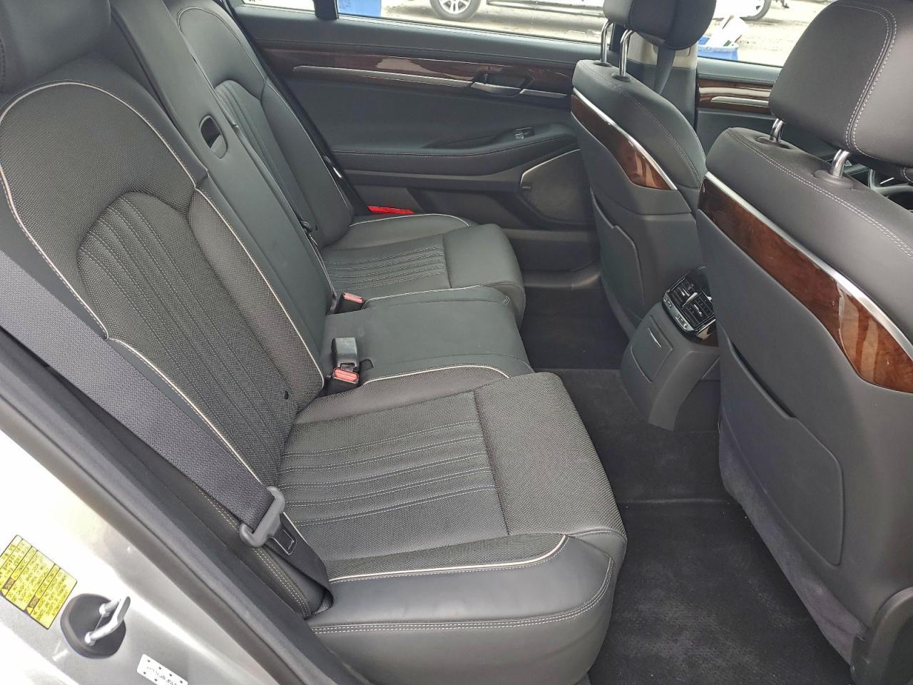 2019 GENESIS G90