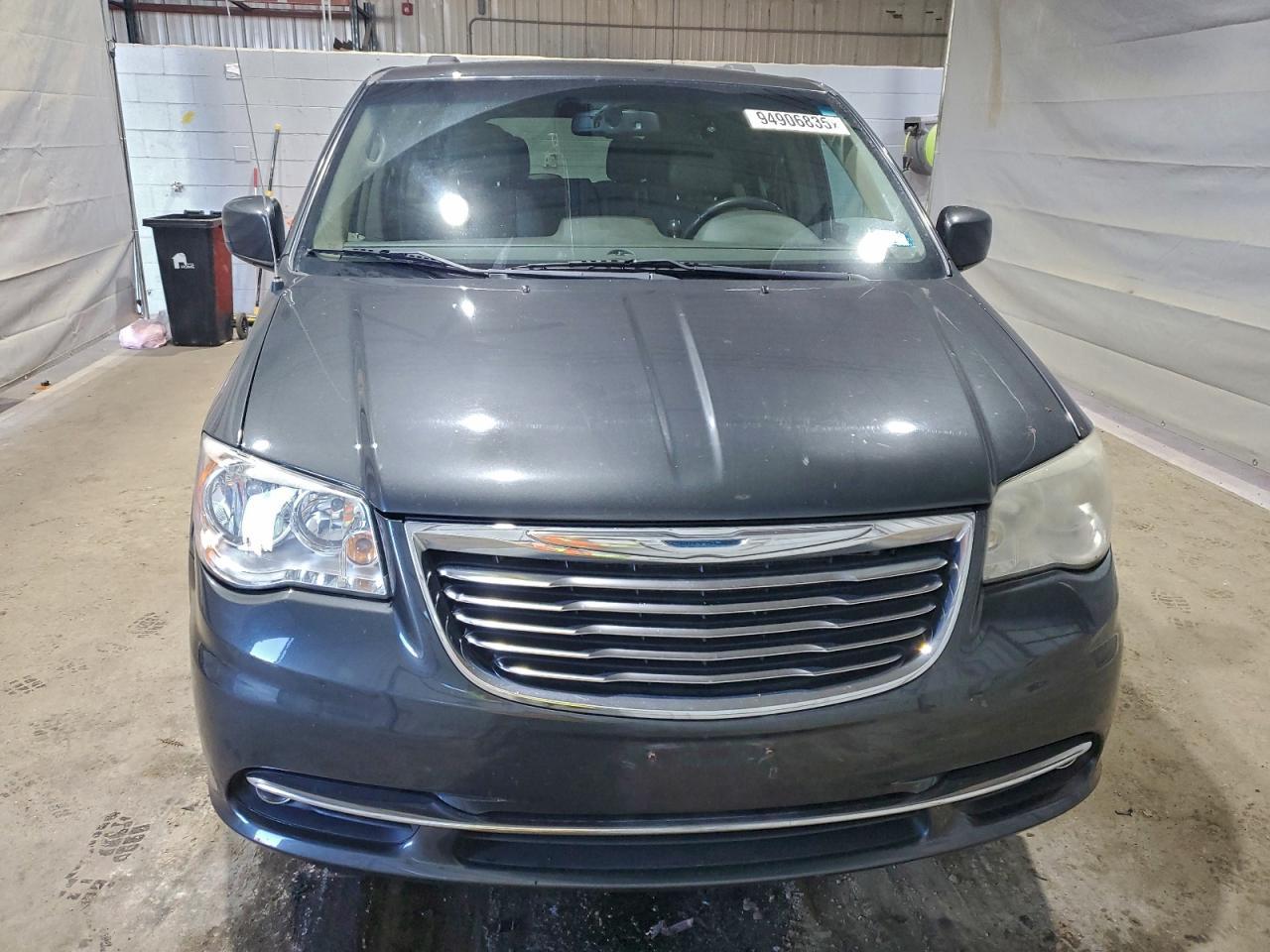 2012 CHRYSLER Town & Country